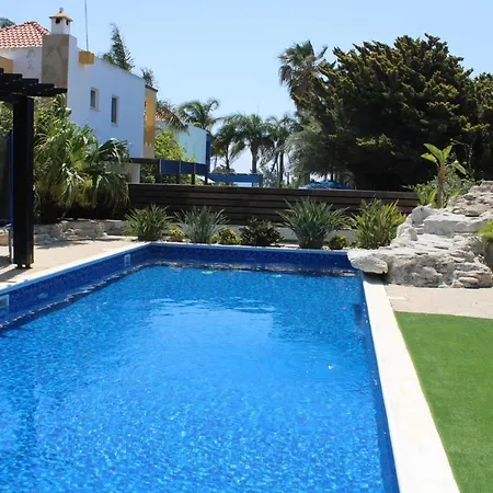 Nyaraló Immaculate 3-bed House In Pendákomo